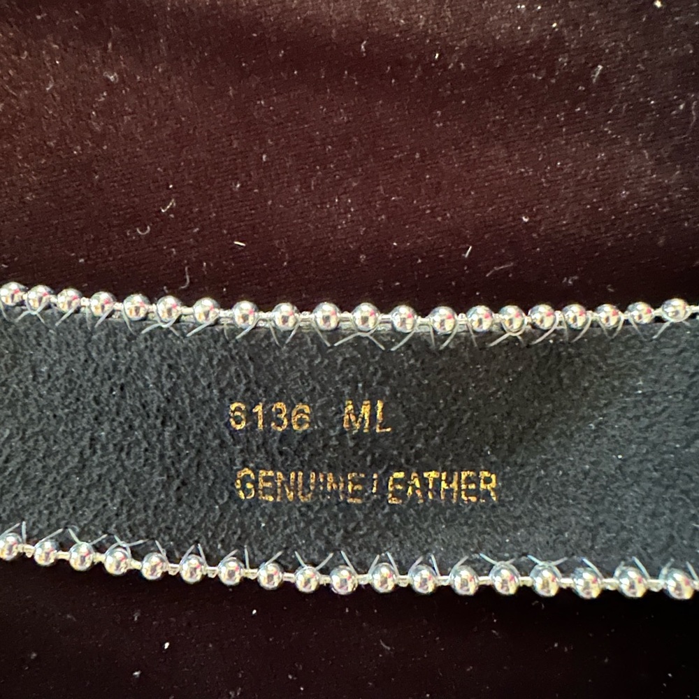 Western Leather Rhinestone Belt - Picture 4 of 4